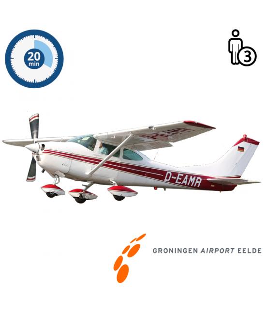 Trail lesson | Flight lesson | Sightseeing Flight Cessna 182 Skylane Groningen Airport Eelde (20 minutes)