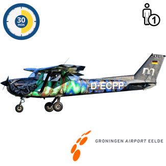 Proefles | Vliegles | Rondvlucht Cessna 150 Aerobat Groningen Airport Eelde (30 minuten)